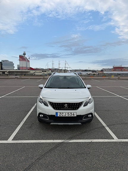 Peugeot 2008 2 of 19
