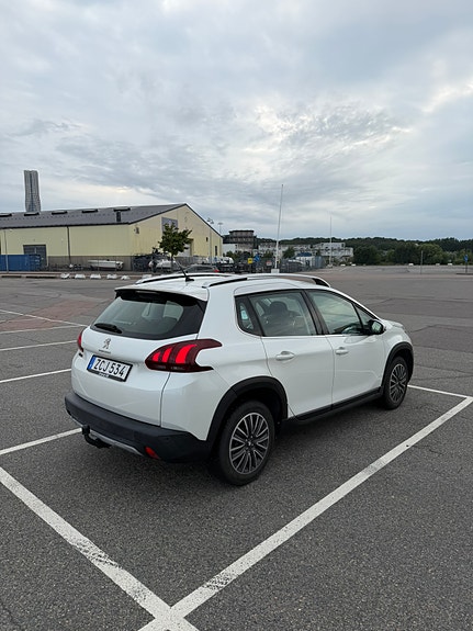 Peugeot 2008 7 of 19