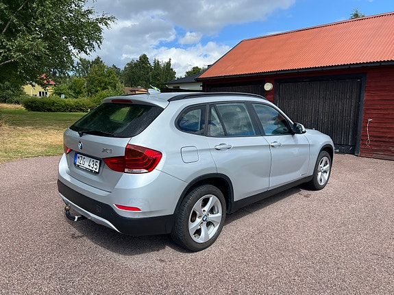 BMW X1 2 of 11