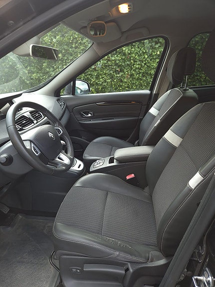 Renault Grand Scenic III 2 of 7