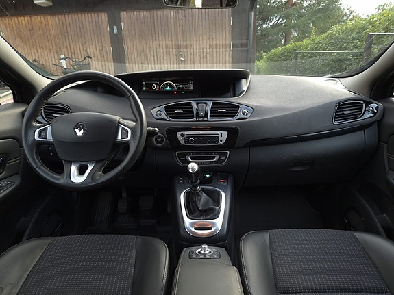 Renault Grand Scenic III 4 of 7