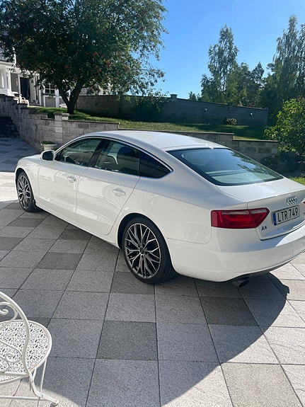 Audi A5 2 of 10