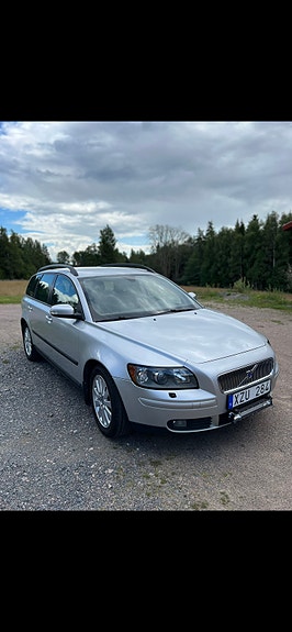 Volvo V50 2 of 6