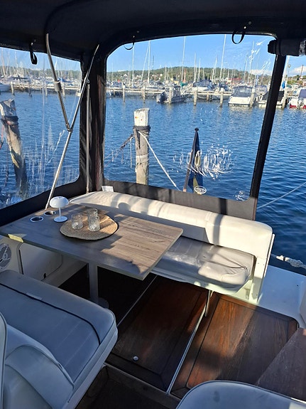Sea Ray 270 Sundancer, motor bytt 2010 insprutning 4 of 10