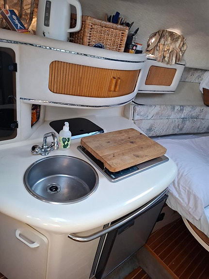 Sea Ray 270 Sundancer, motor bytt 2010 insprutning 9 of 10