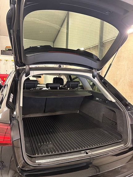 Audi A6 12 of 12
