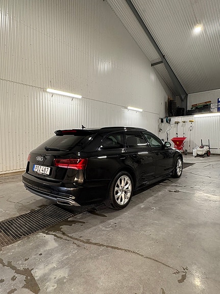 Audi A6 4 of 12