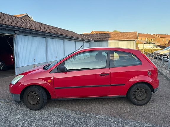 Ford Fiesta 3 of 10