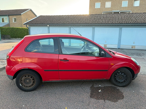Ford Fiesta 5 of 10