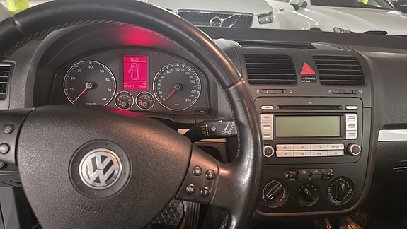 Volkswagen Golf V 7 of 8