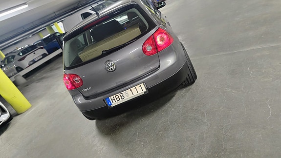 Volkswagen Golf V 4 of 8