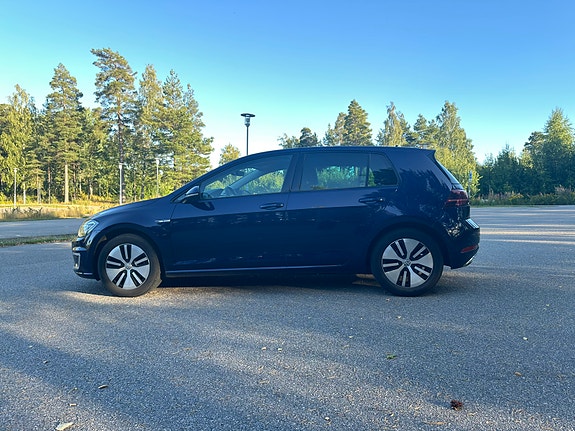 Volkswagen Golf VII 5 of 30