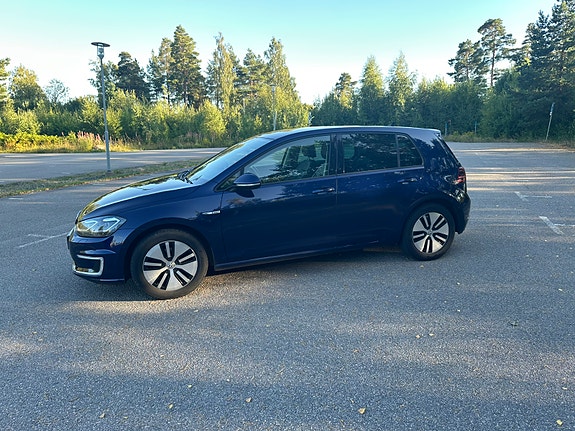 Volkswagen Golf VII 4 of 30