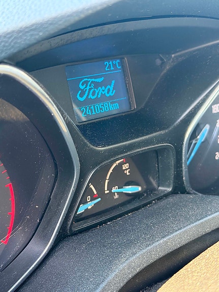 Ford C-Max 7 of 9
