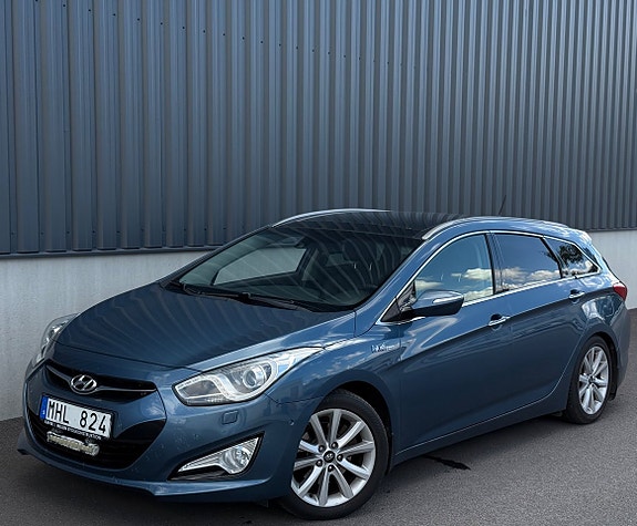 Hyundai i40 2 of 17