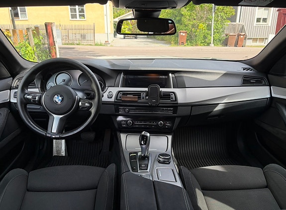 BMW 520d 9 of 12