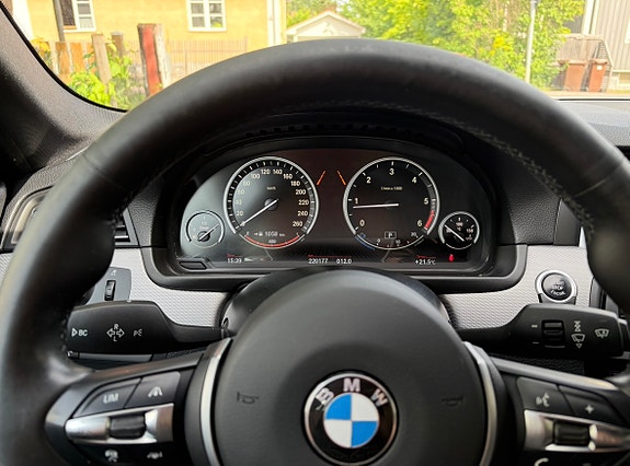 BMW 520d 10 of 12