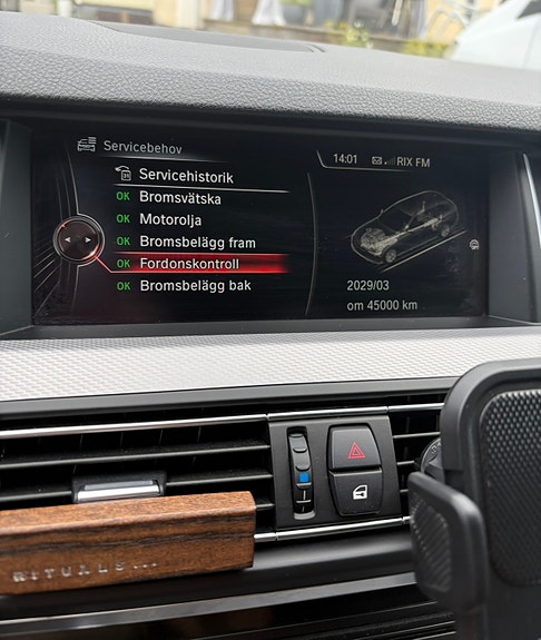 BMW 520d 11 of 12