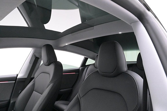 Tesla Model 3 19 of 27