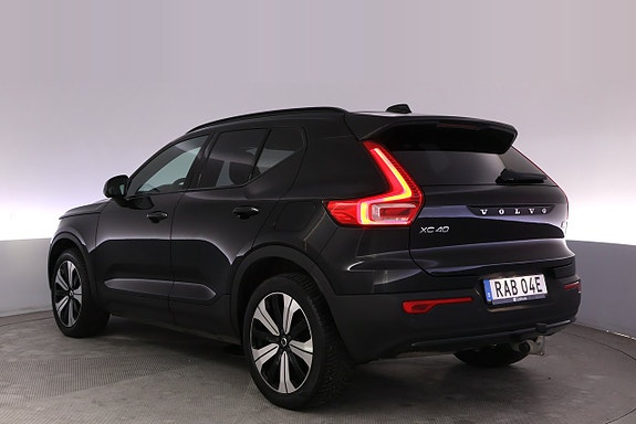 Volvo XC40 4 of 27
