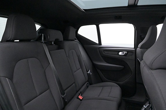 Volvo XC40 20 of 27