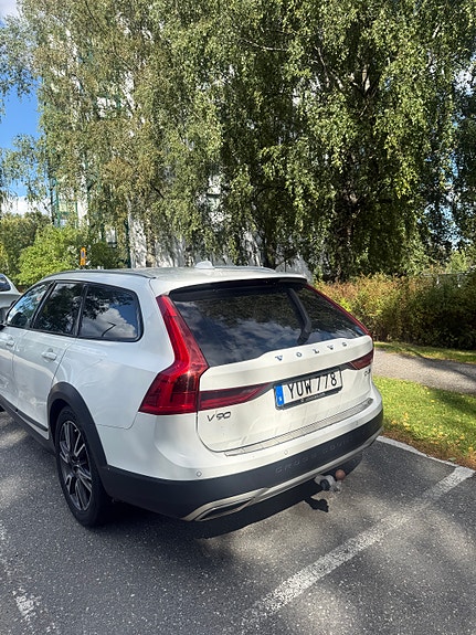Volvo V90 Cross Country 4 of 4