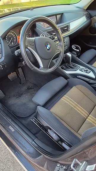 BMW X1 9 of 11