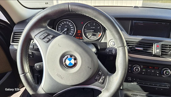 BMW X1 4 of 11