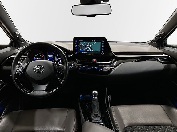 Toyota C-HR 10 of 13