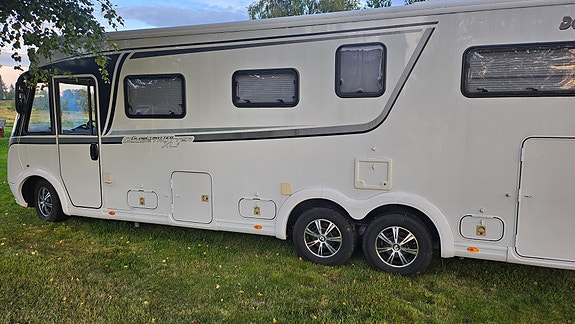 Dethleffs Globetrotter 
Xl-I 7850 7 of 18