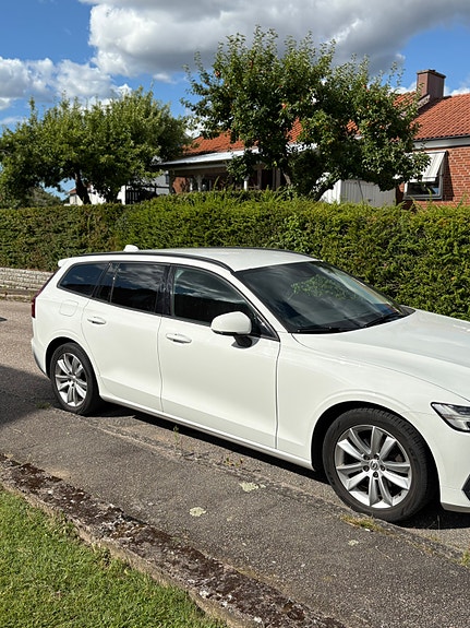 Volvo V60 7 of 16