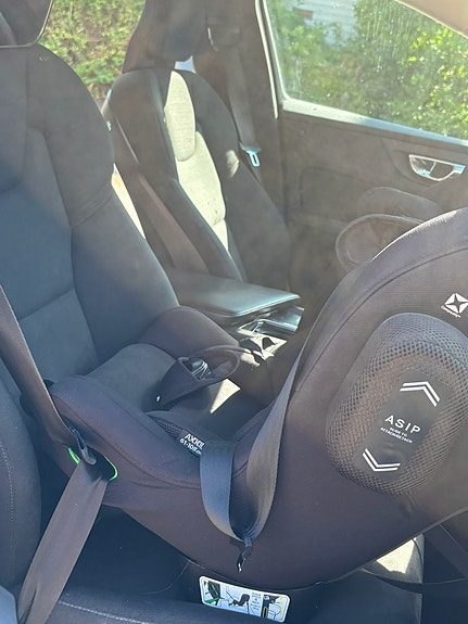 Volvo V60 11 of 16