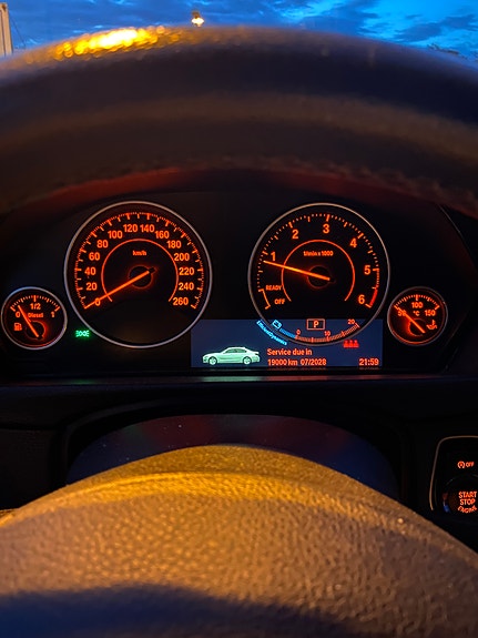 BMW 320d 7 of 13