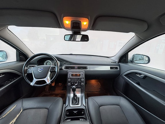 Volvo S80 13 of 14