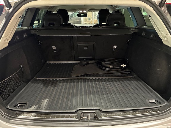 Volvo V60 13 of 18