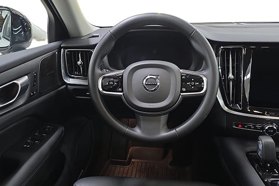 Volvo V60 11 of 25