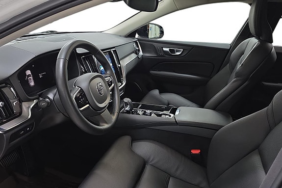 Volvo V60 14 of 25