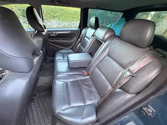 Volvo V70 5 of 8