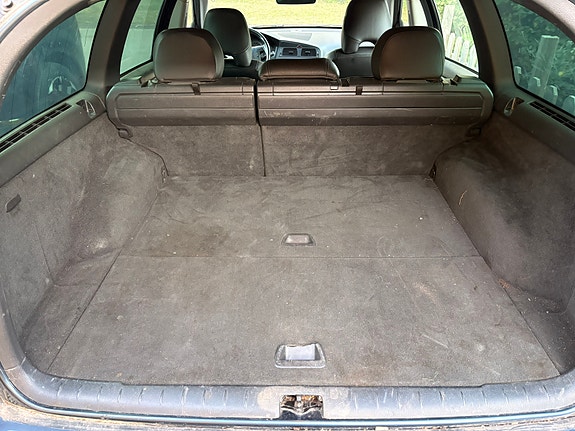 Volvo V70 8 of 8