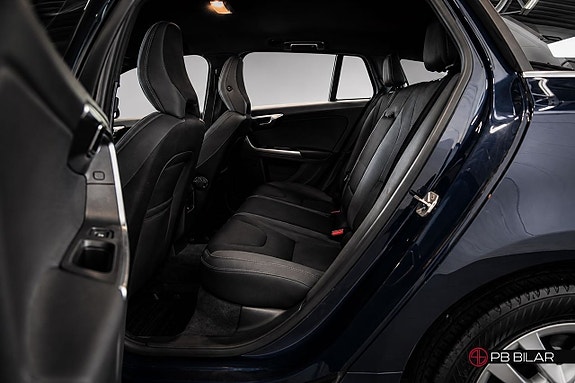 Volvo V60 11 of 22