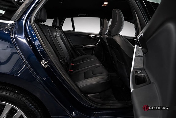Volvo V60 16 of 22