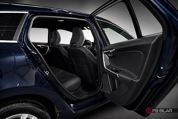 Volvo V60 15 of 22