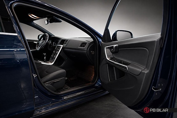 Volvo V60 12 of 22
