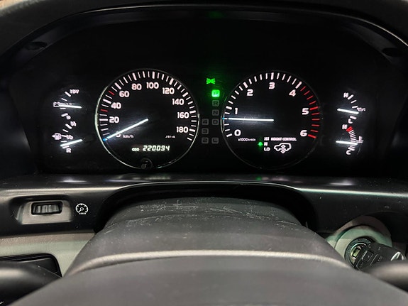 Toyota Land Cruiser 17 of 23