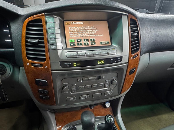 Toyota Land Cruiser 14 of 23