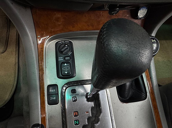 Toyota Land Cruiser 13 of 23
