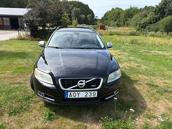 Volvo V70 4 of 15