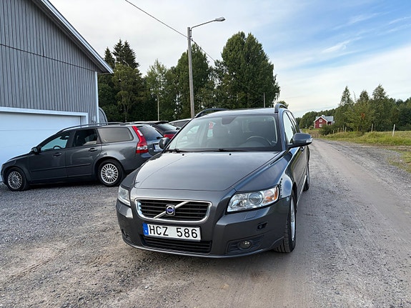 Volvo V50 6 of 9