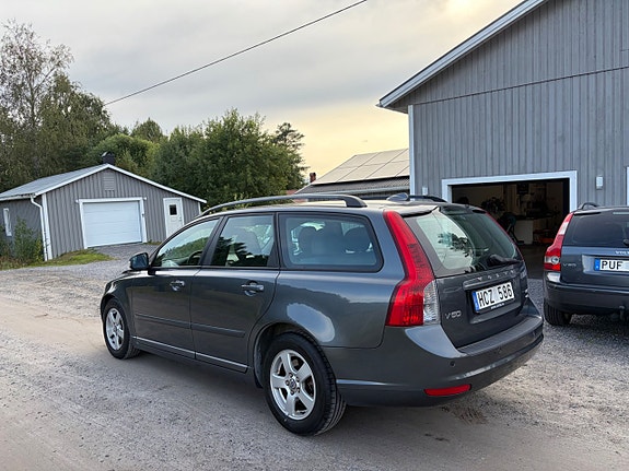 Volvo V50 4 of 9