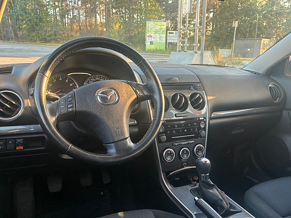 Mazda 6 4 of 7